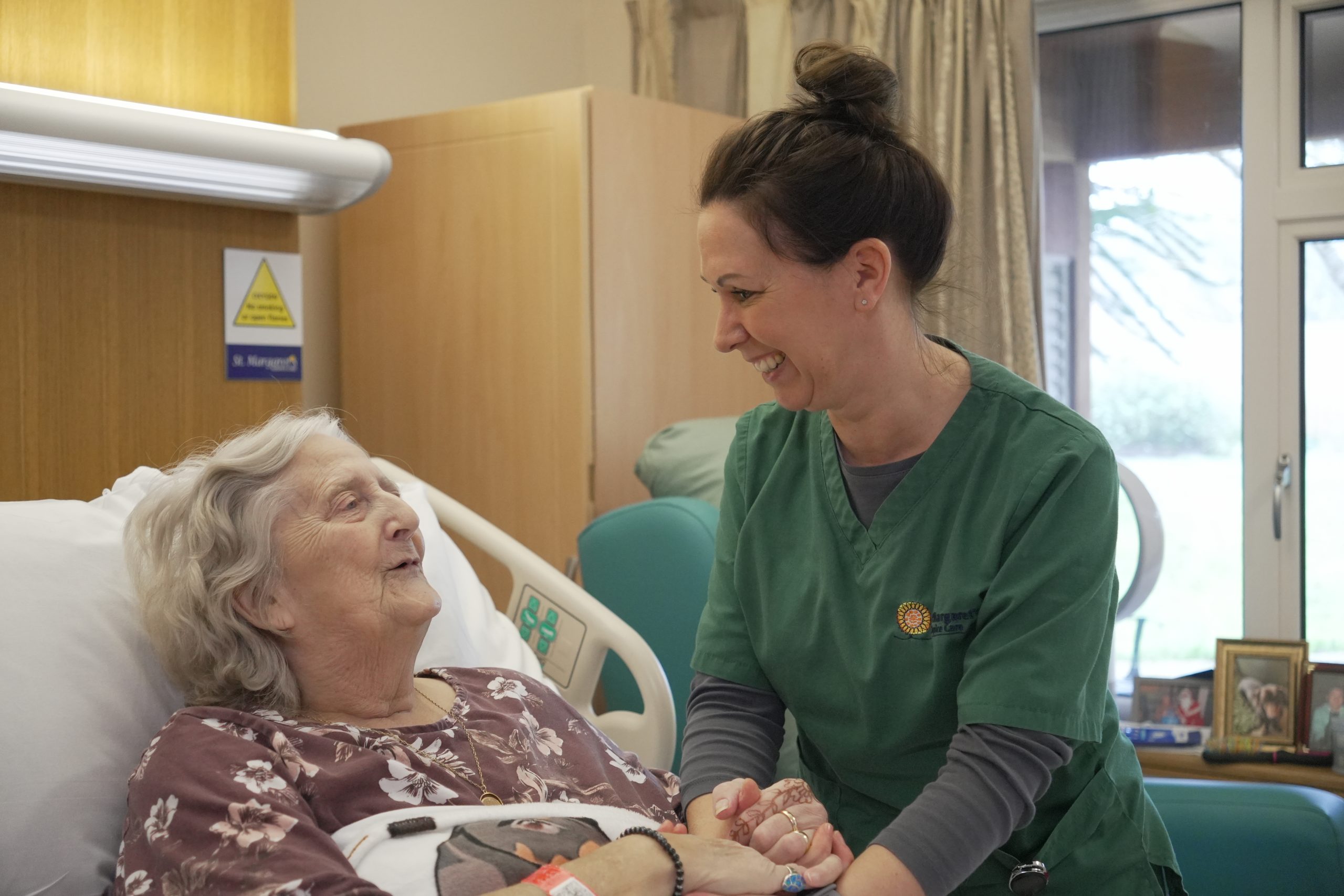 nurse with hopsice patient